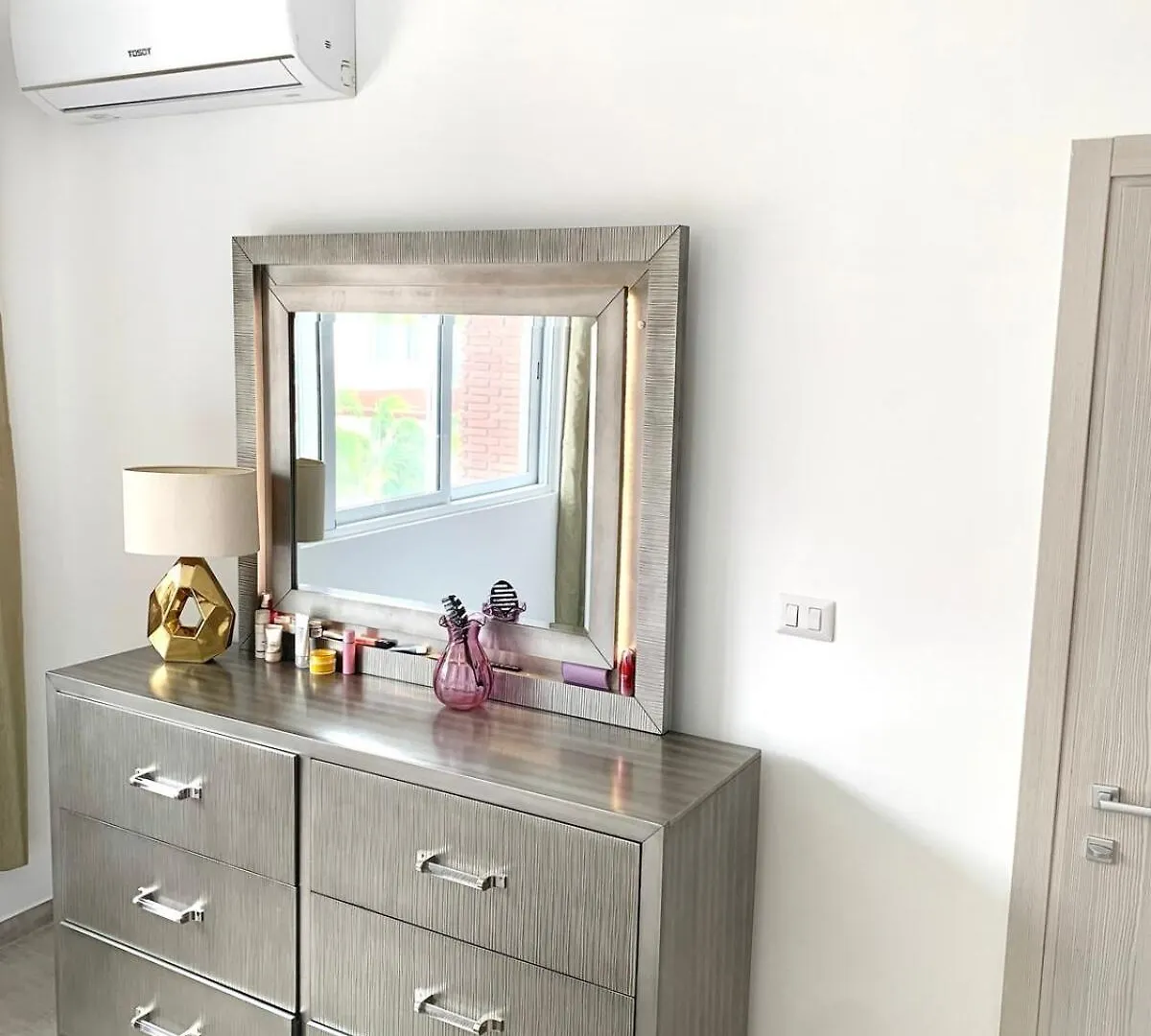 Luxurious Spacious 2-Bedroom Apartment, Steps From Beach Punta Cana Appartamento